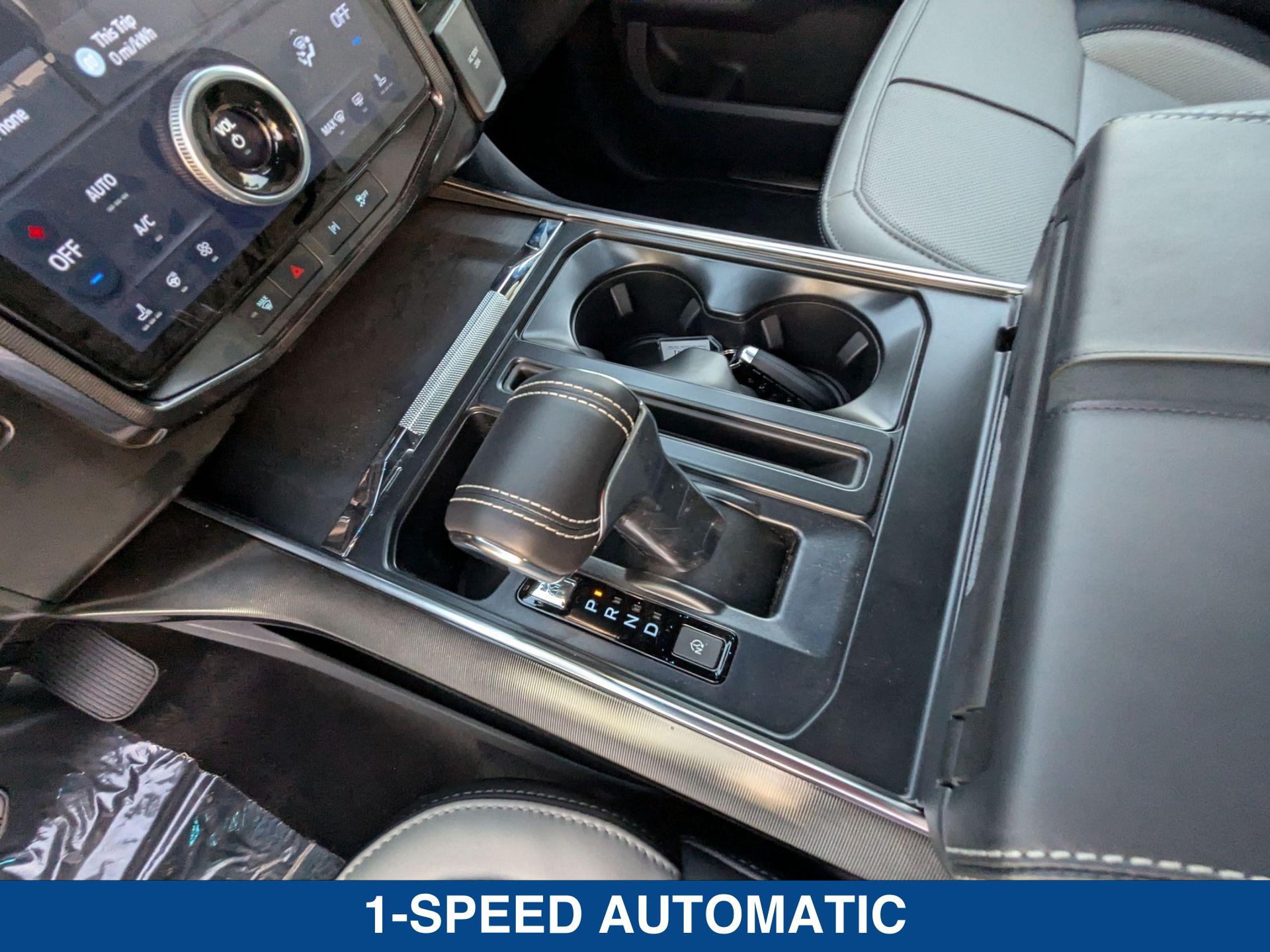 2025 Ford F-150 Lightning Platinum photo 18