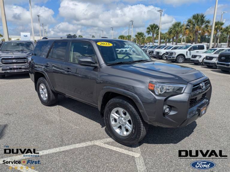 2023 Toyota 4Runner SR5