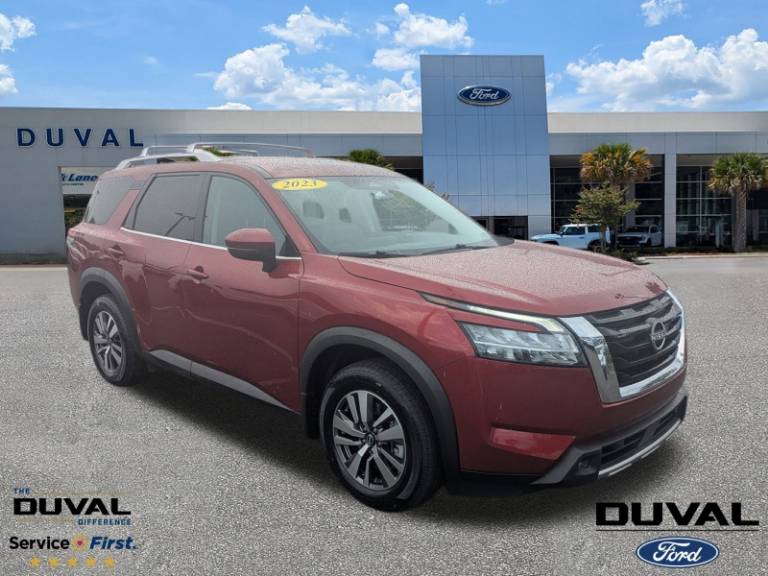 2023 Nissan Pathfinder SL