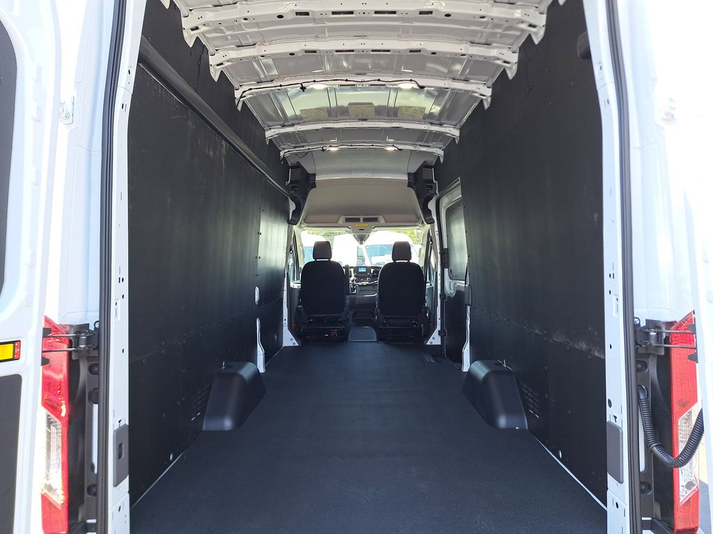 2025 Ford Transit photo 3
