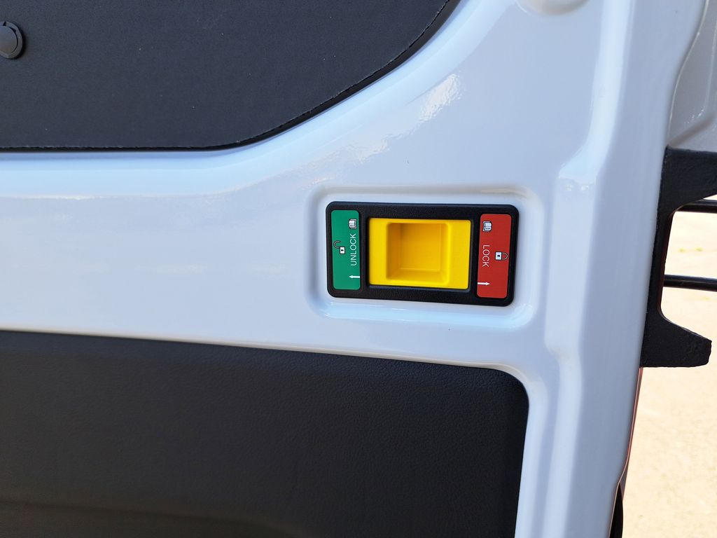 2025 Ford Transit photo 5