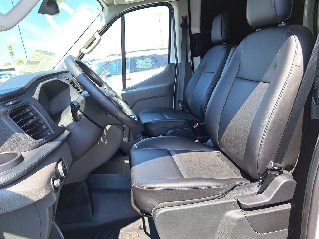 2025 Ford Transit photo 10