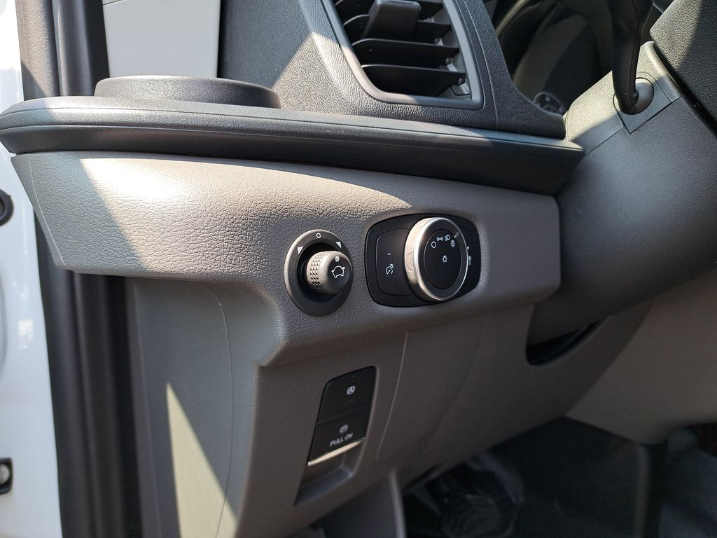 2025 Ford Transit photo 13
