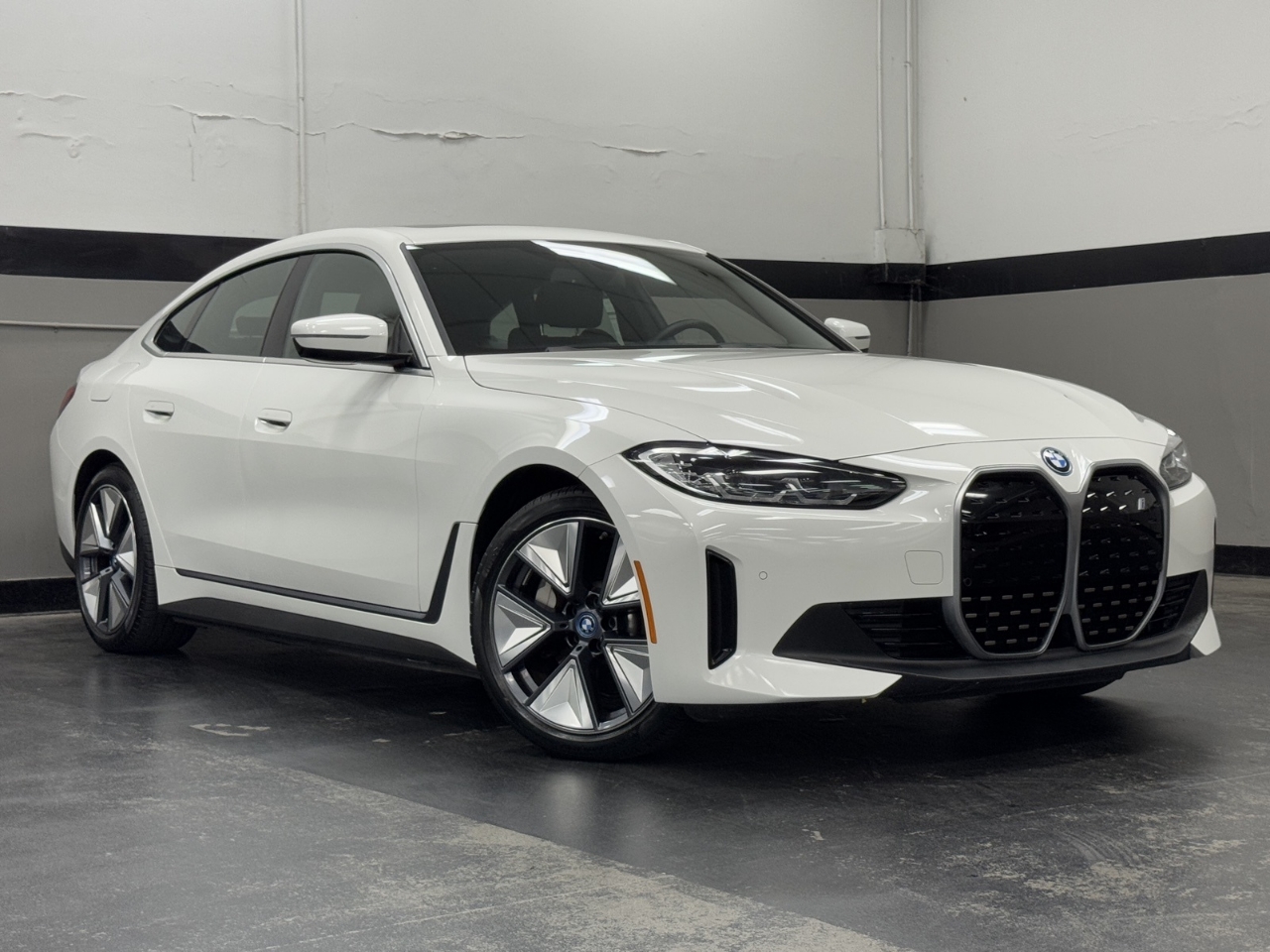Used 2022 BMW i4 Base with VIN WBY73AW00NFM42525 for sale in West Covina, CA