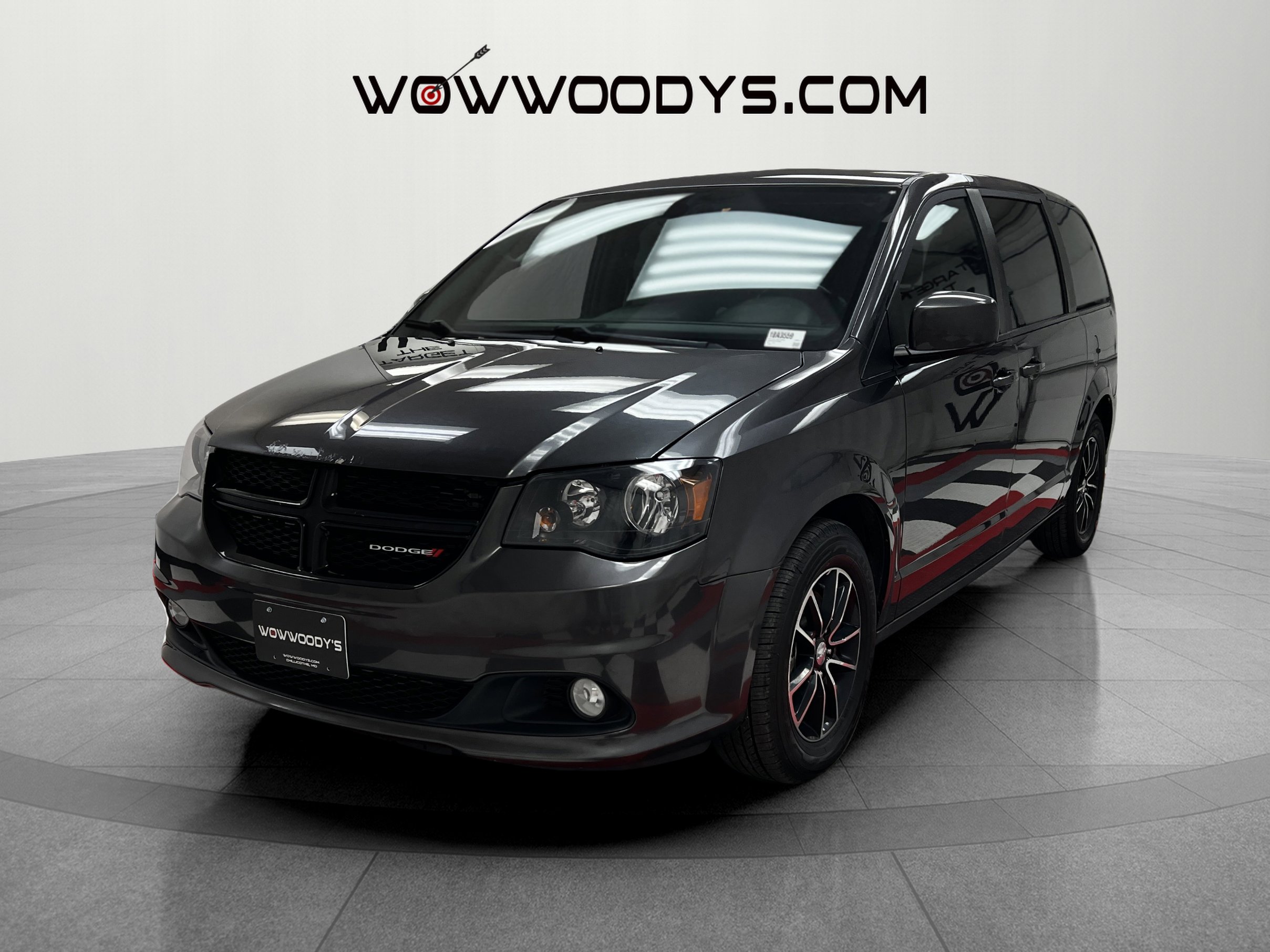 Used 2018 Dodge Grand Caravan SE Plus FWD 3.6L V6 Blacktop Package DVD Entertainment Backup Camera Third Row Seating