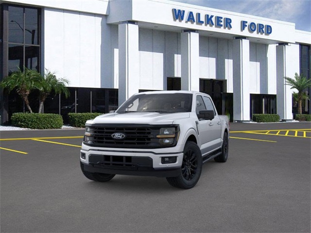 2025 Ford F-150 XLT photo 2