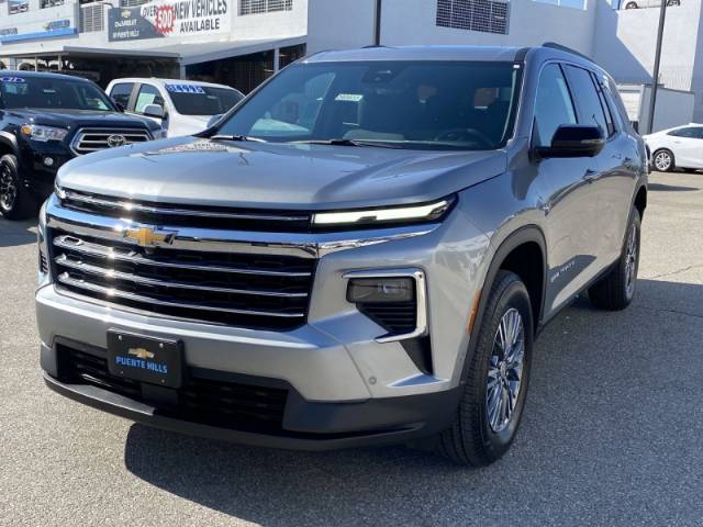 2026 Chevrolet Traverse FWD LT