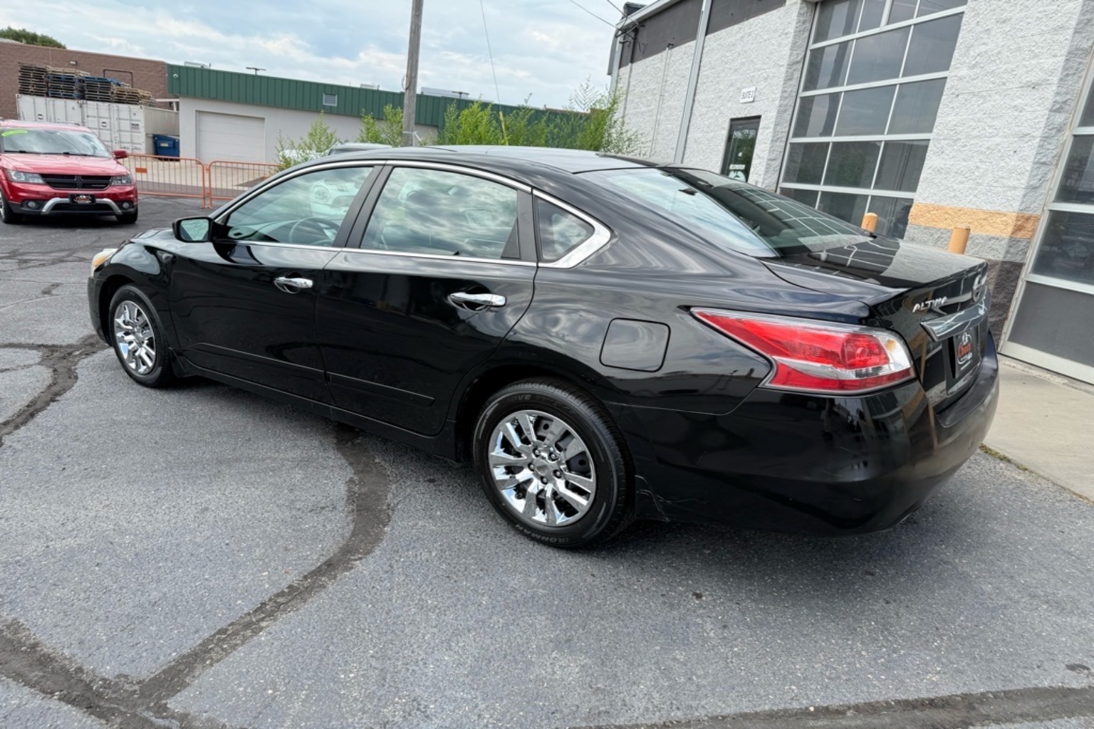Used 2015 Nissan Altima S with VIN 1N4AL3APXFN332036 for sale in St. Cloud, Minnesota