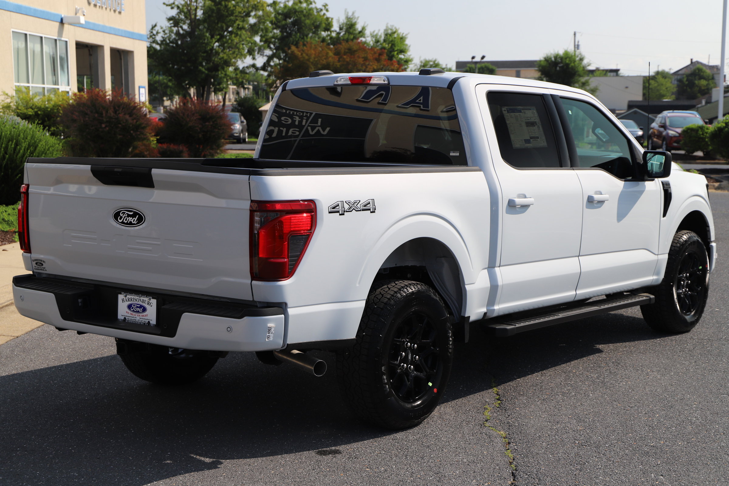 2025 Ford F-150 XLT photo 6