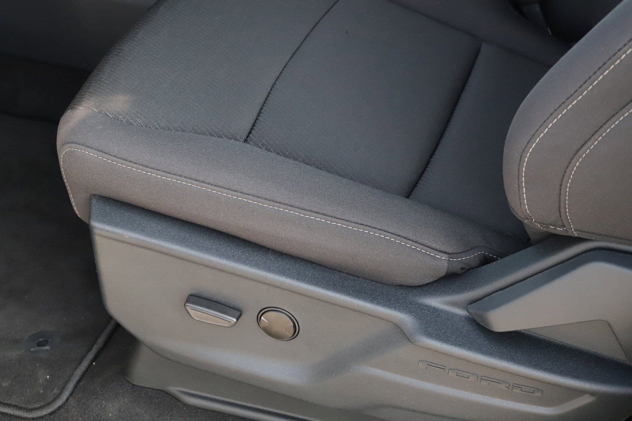 2025 Ford F-150 XLT photo 15