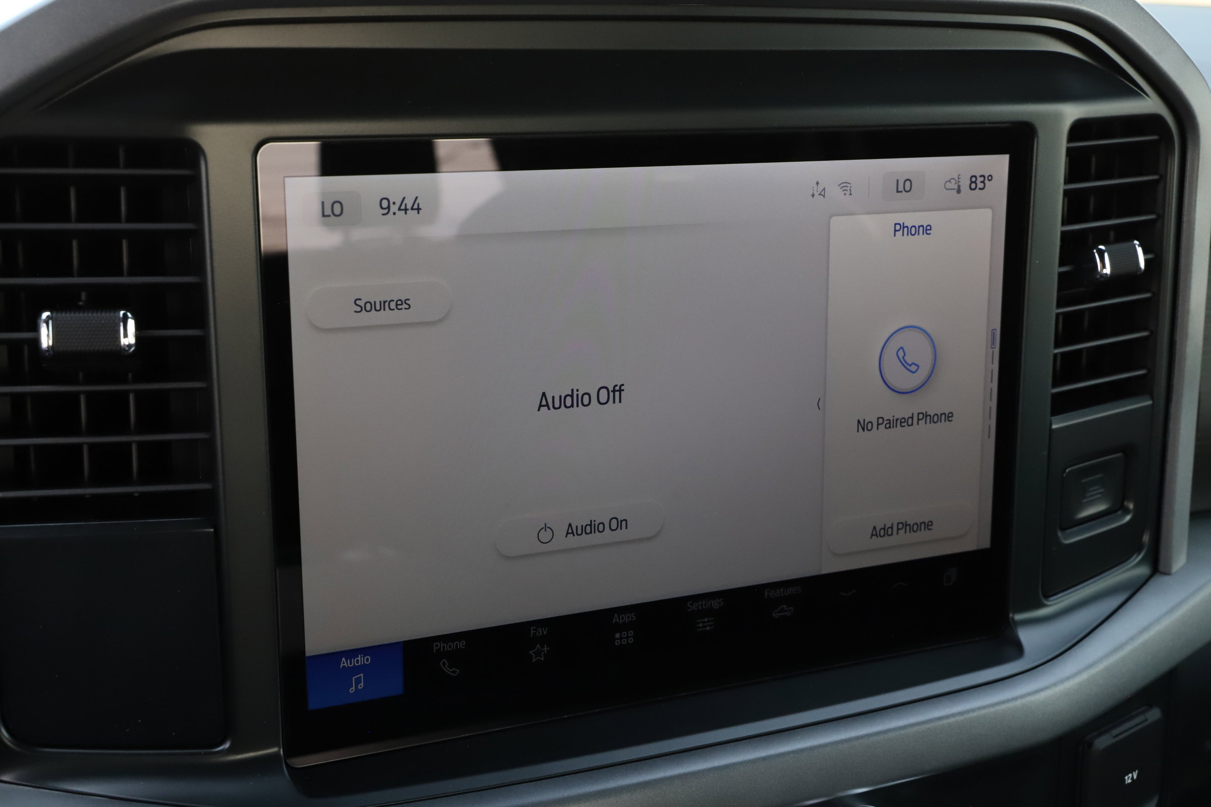 2025 Ford F-150 XLT photo 32