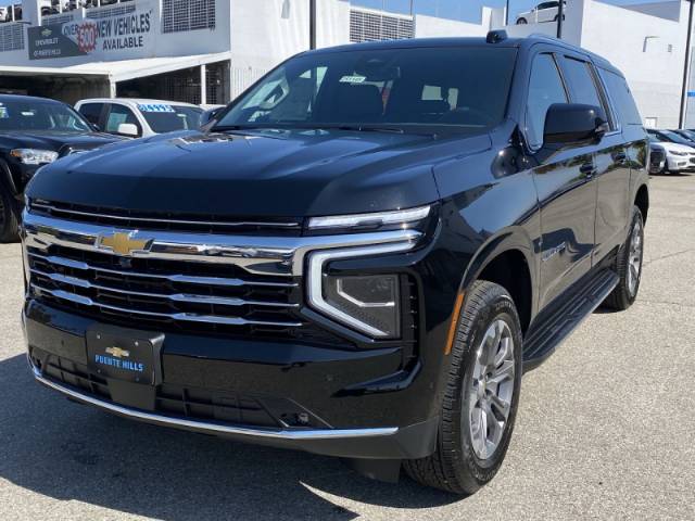 2025 Chevrolet Suburban LT