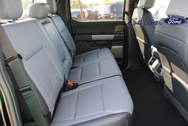 2025 Ford F-150 Lightning Lariat photo 10