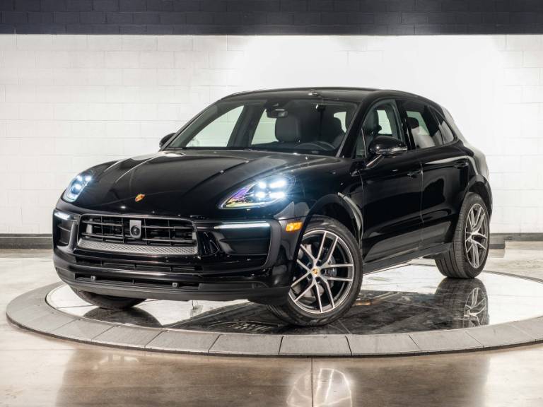 2025 Porsche Macan