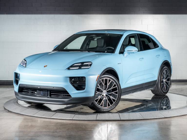 2025 Porsche Macan Electric 4S