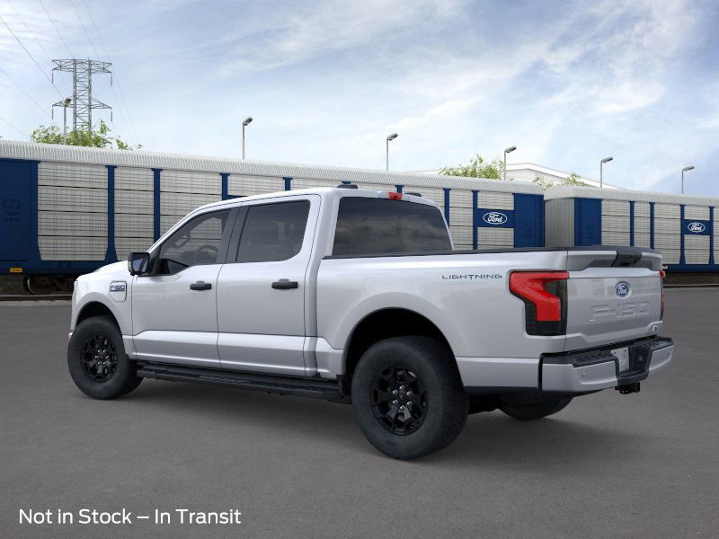 2025 Ford F-150 Lightning XLT photo 3