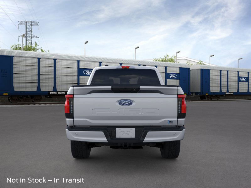 2025 Ford F-150 Lightning XLT photo 4