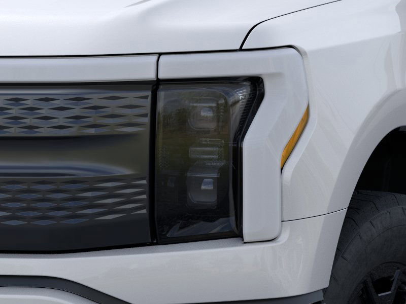 2025 Ford F-150 Lightning XLT photo 16