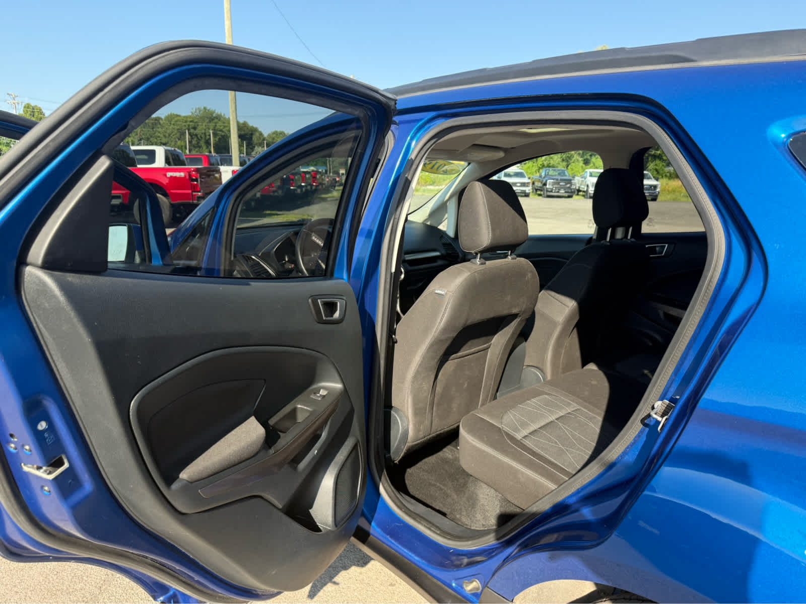 2019 Ford EcoSport SE photo 16