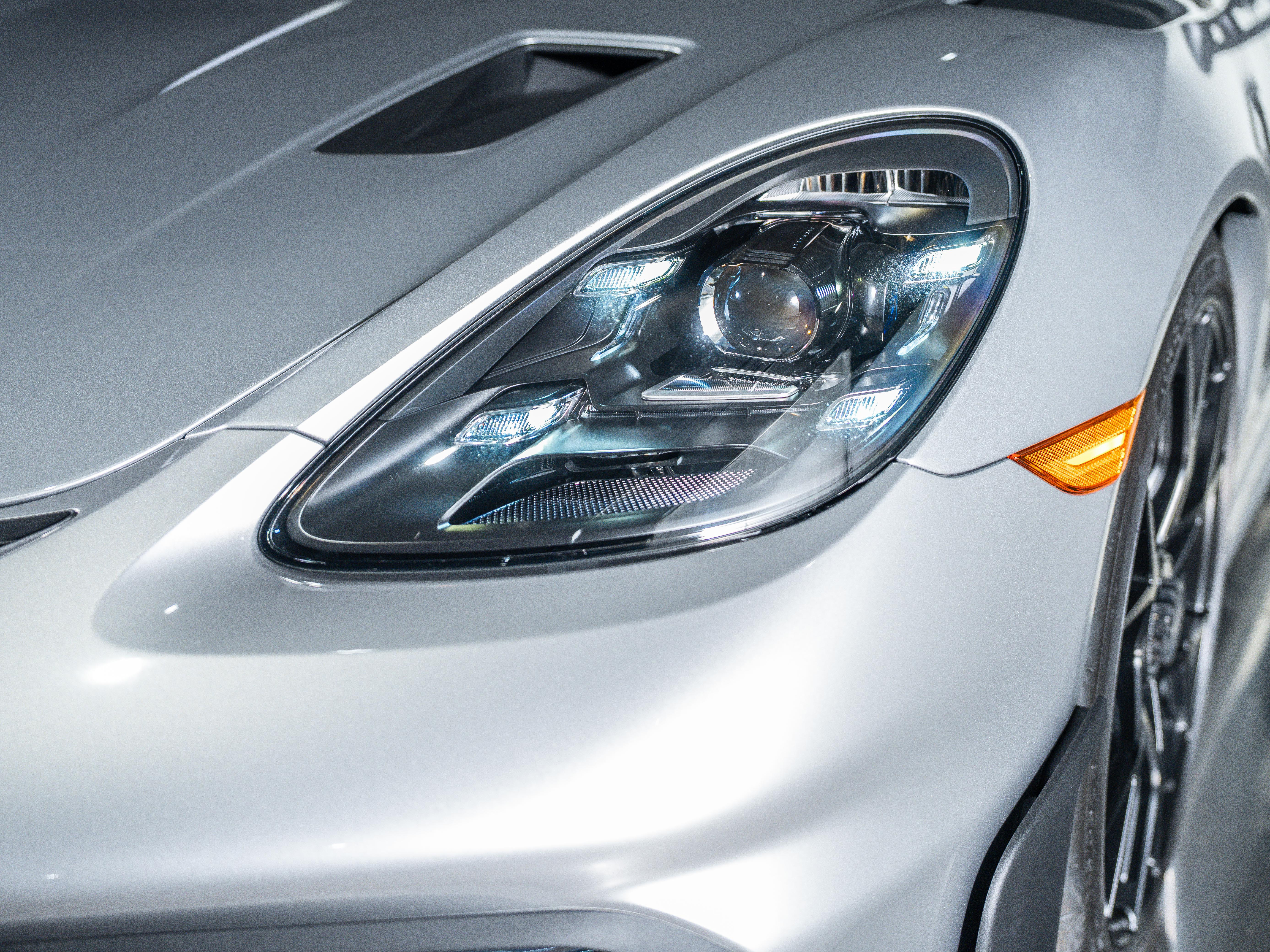2025 Porsche Boxster Spyder photo 18