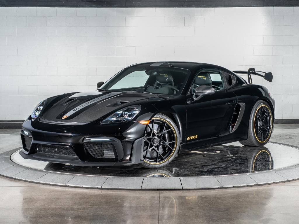 2025 Porsche 718 Cayman GT4 RS