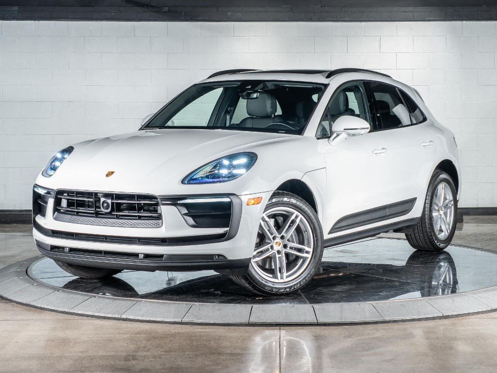 2025 Porsche Macan