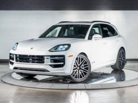 2025 Porsche Cayenne GTS