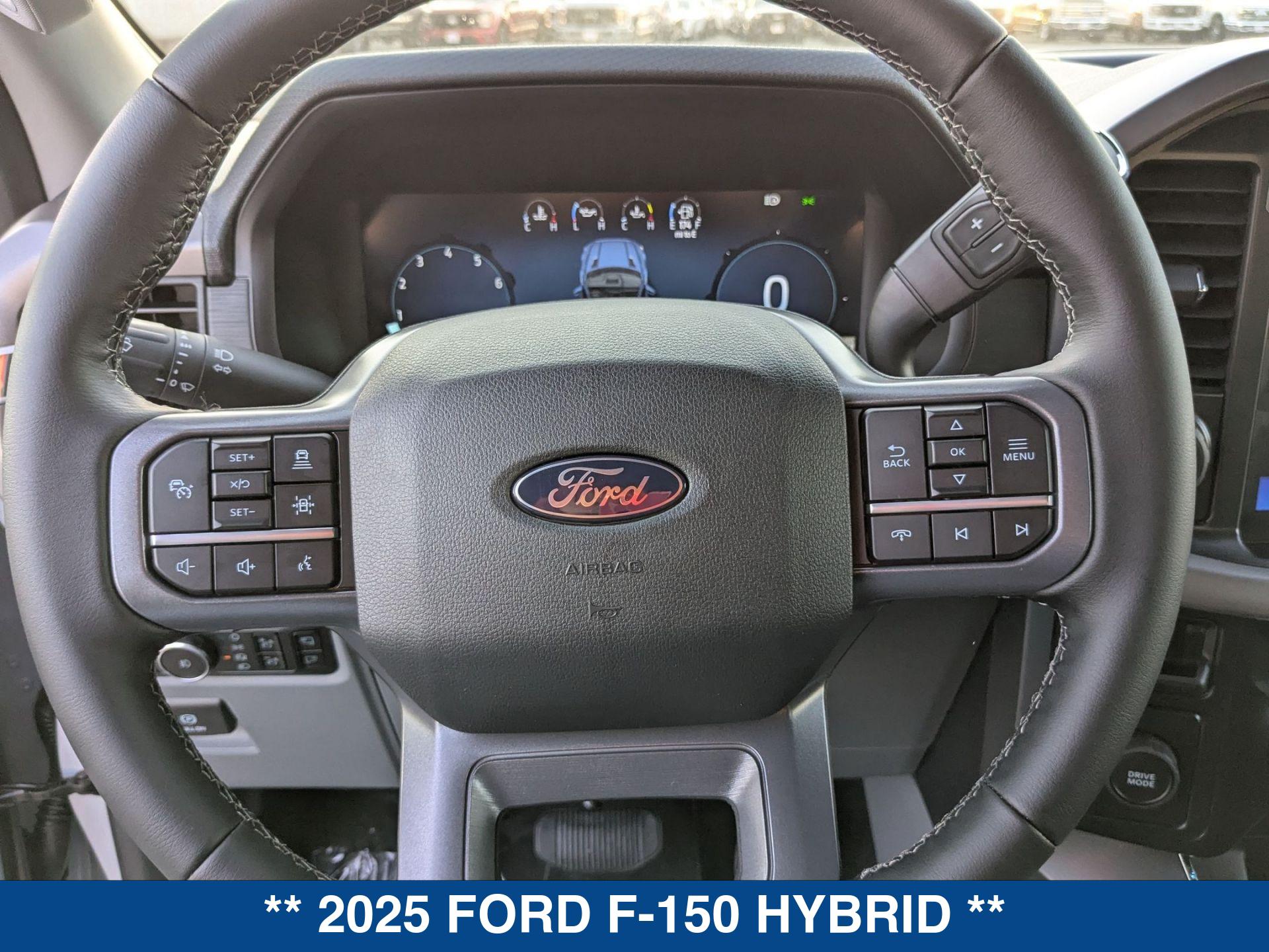 2025 Ford F-150 XLT photo 17