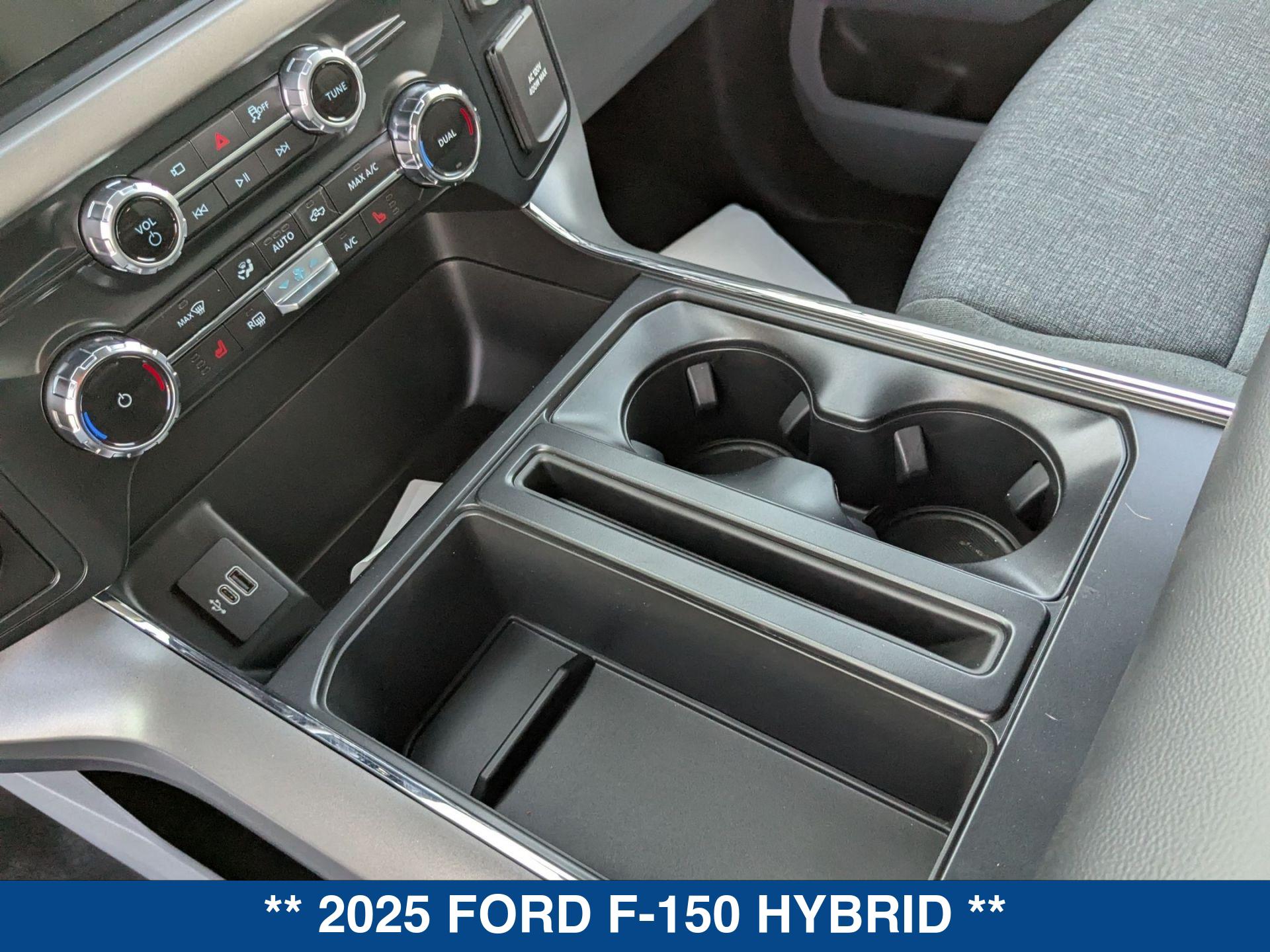 2025 Ford F-150 XLT photo 18