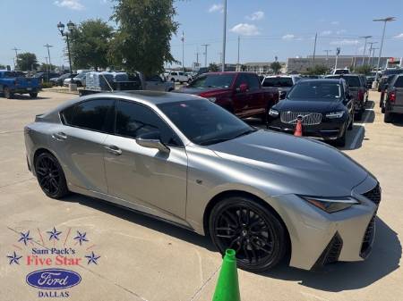 2023 Lexus IS