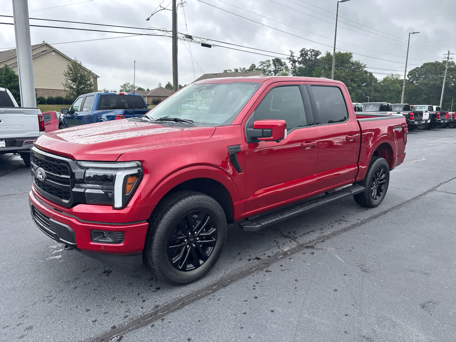 2025 Ford F-150 Lariat photo 4
