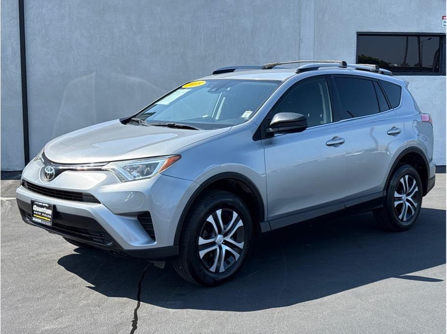 Used 2018 Toyota RAV4 LE Sport Utility 4D