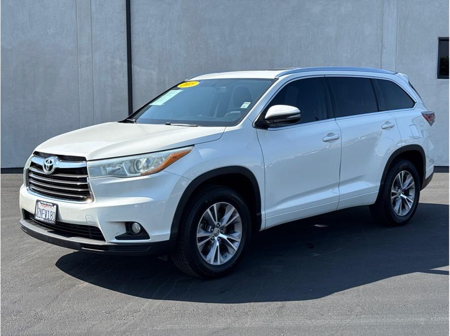 Used 2015 Toyota Highlander XLE Sport Utility 4D