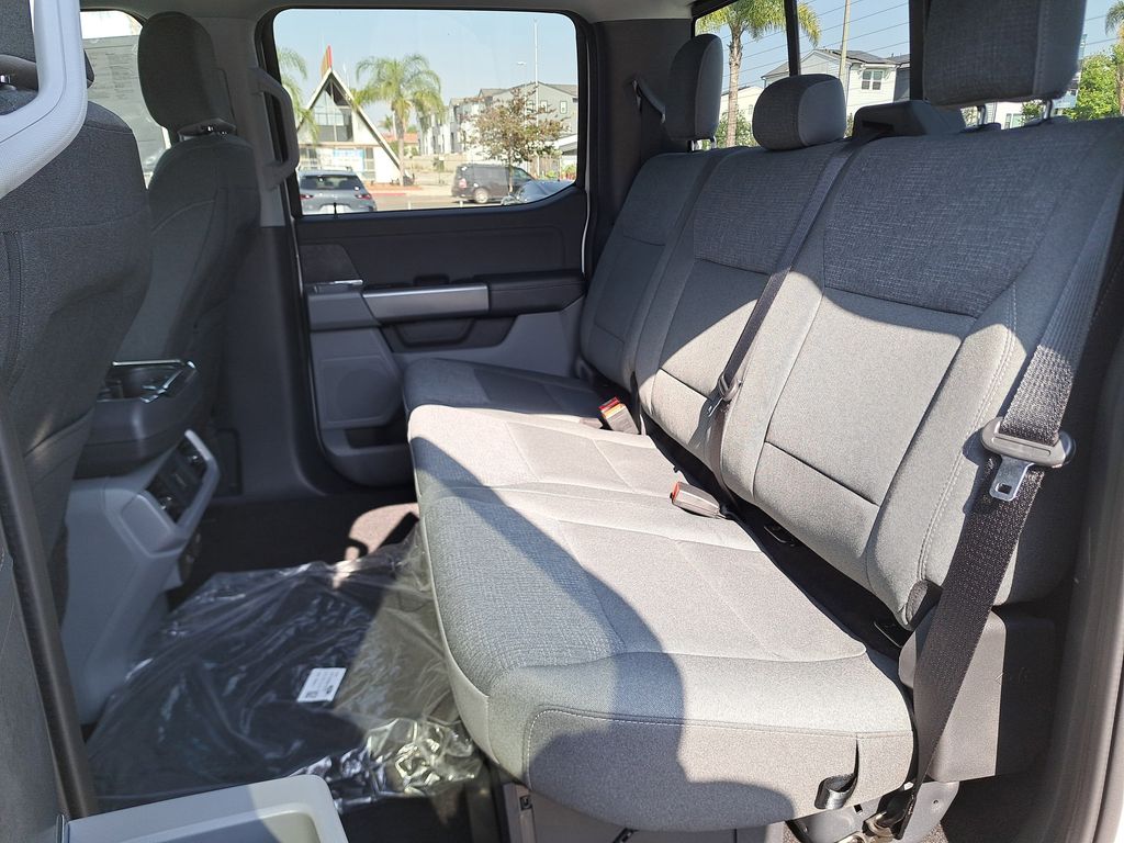 2024 Ford F-150 XLT photo 13