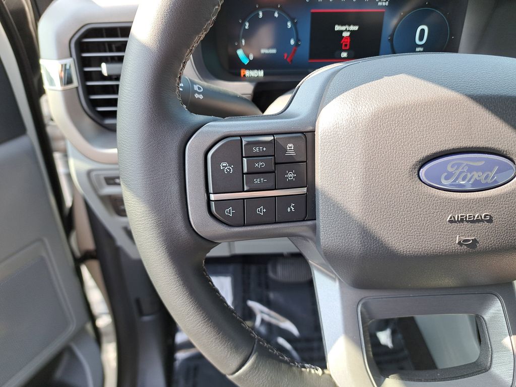 2024 Ford F-150 XLT photo 24