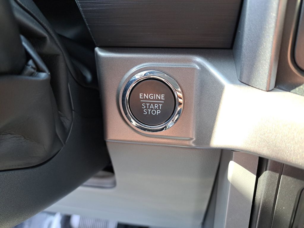 2024 Ford F-150 XLT photo 30