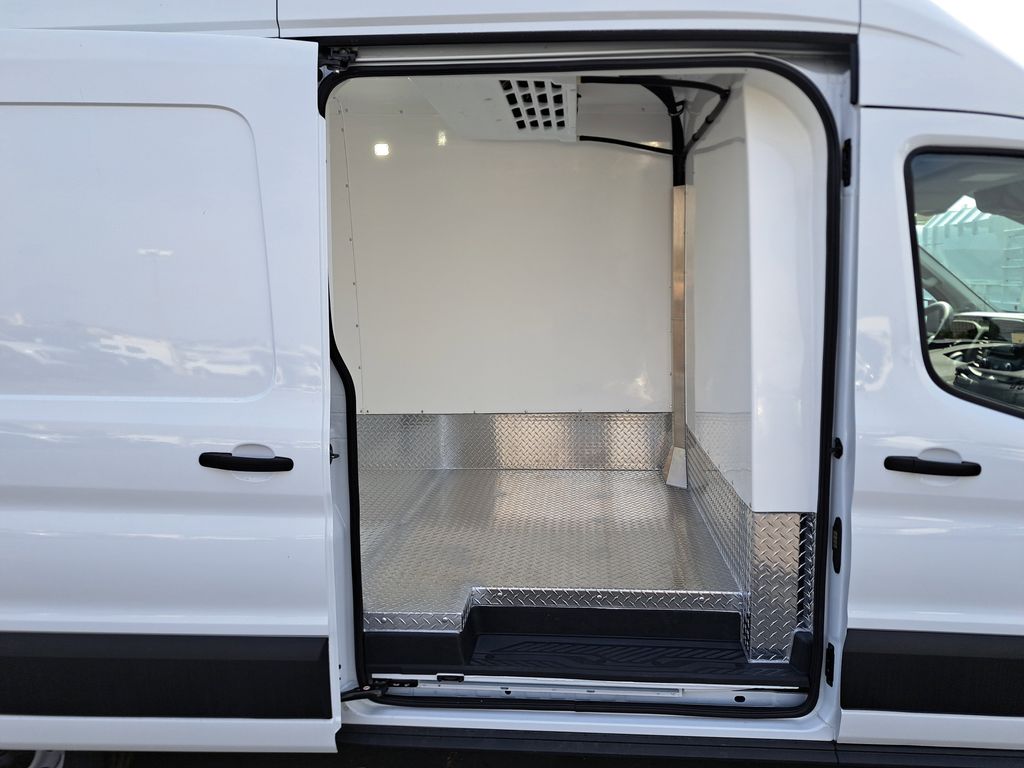 2025 Ford Transit photo 6