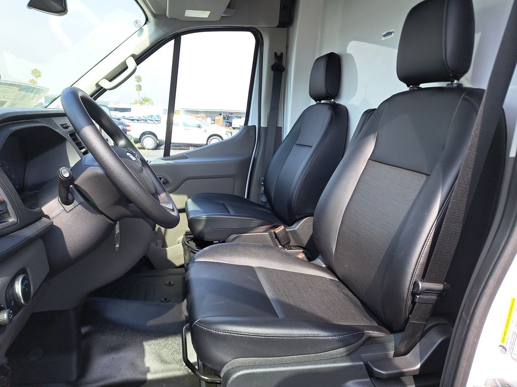 2025 Ford Transit photo 11