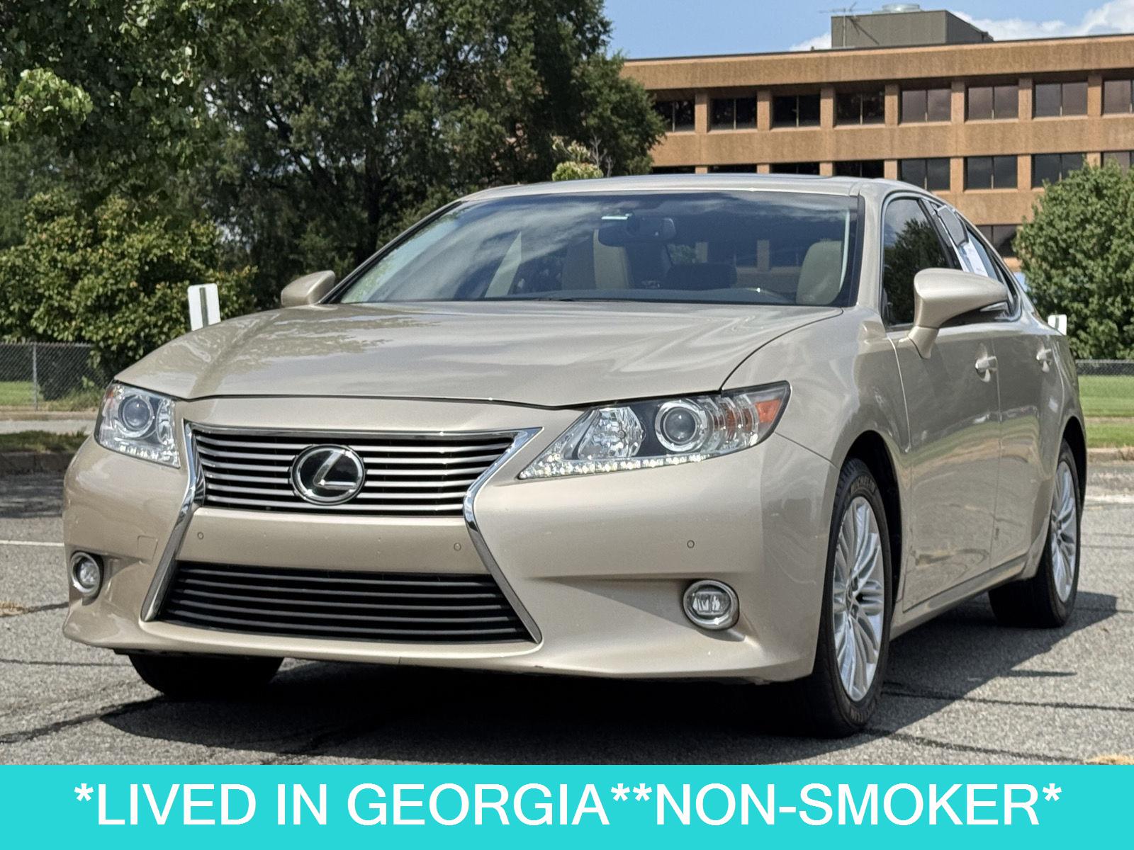 2014 Lexus ES 350 photo 2