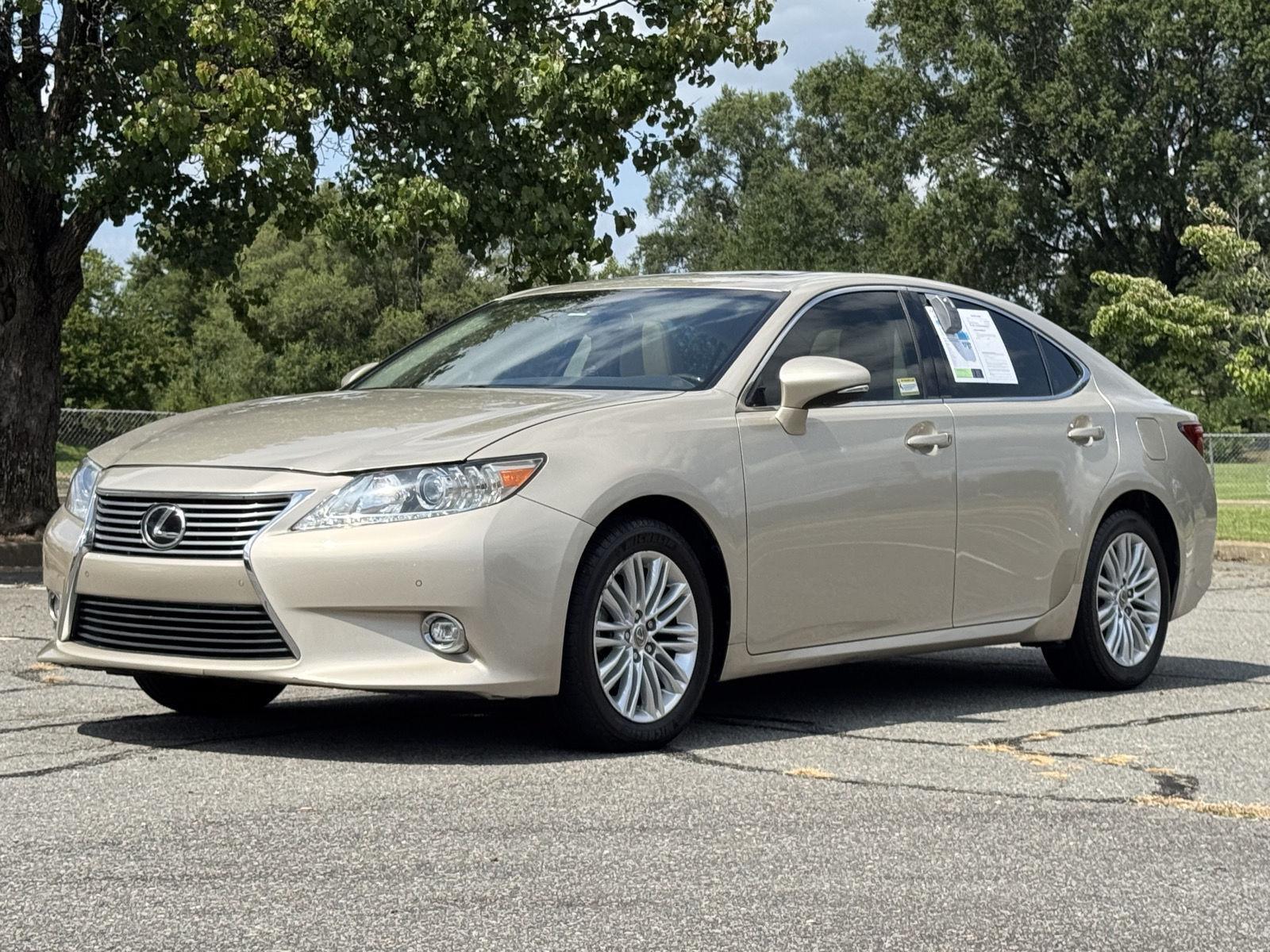 2014 Lexus ES 350 photo 3