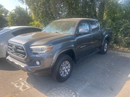 2017 Toyota Tacoma SR