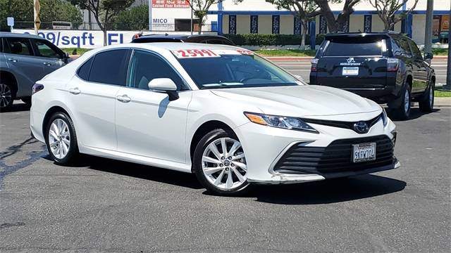 2024 Toyota Camry LE
