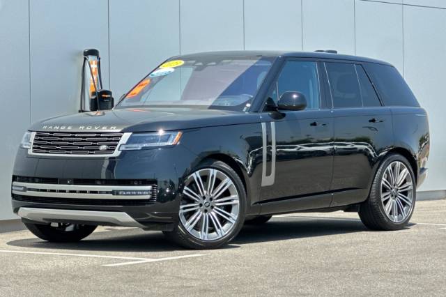2023 Land Rover Range Rover SE