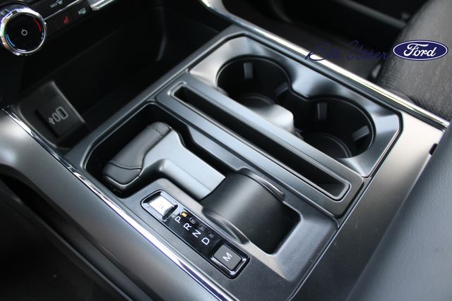 2025 Ford F-150 XLT photo 11