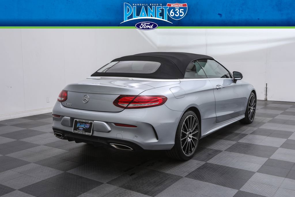 2023 Mercedes Benz C 300 photo 4