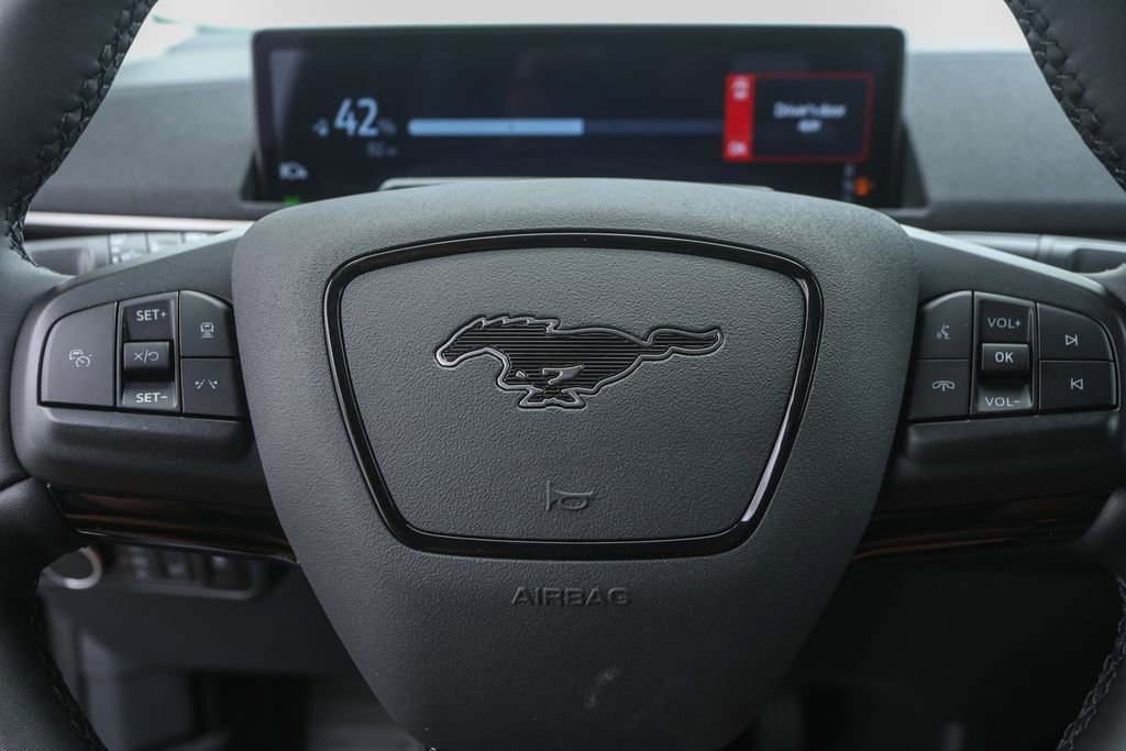 2025 Ford Mustang Mach-E Select photo 7