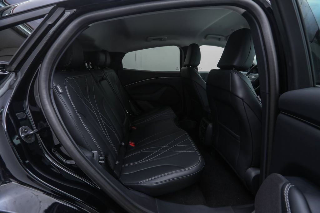 2025 Ford Mustang Mach-E Select photo 14