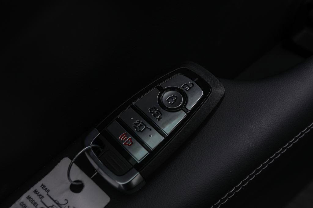 2025 Ford Mustang Mach-E Select photo 16