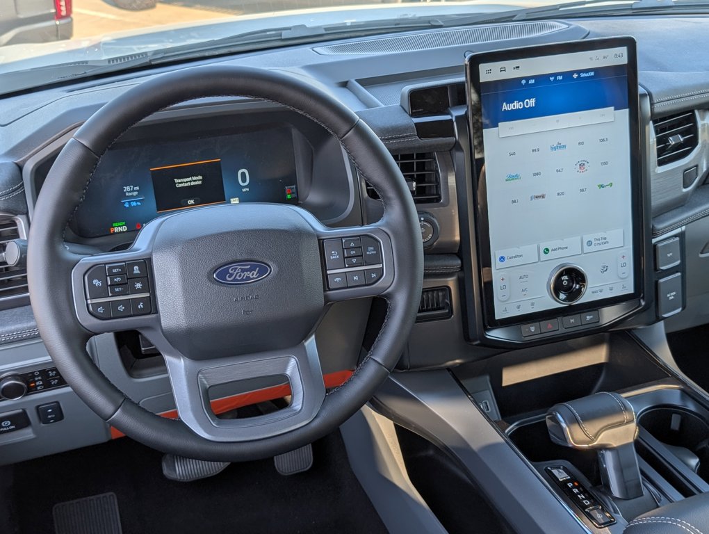 2025 Ford F-150 Lightning photo 9