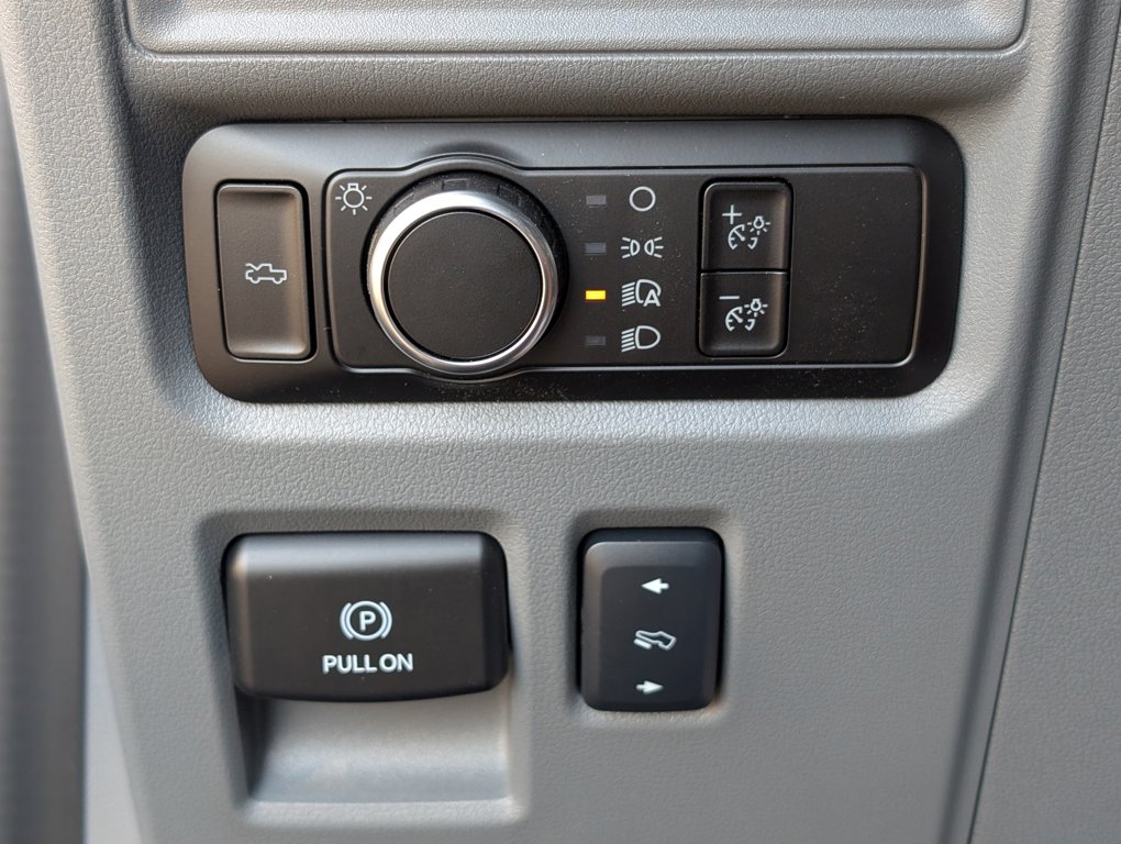 2025 Ford F-150 Lightning photo 19